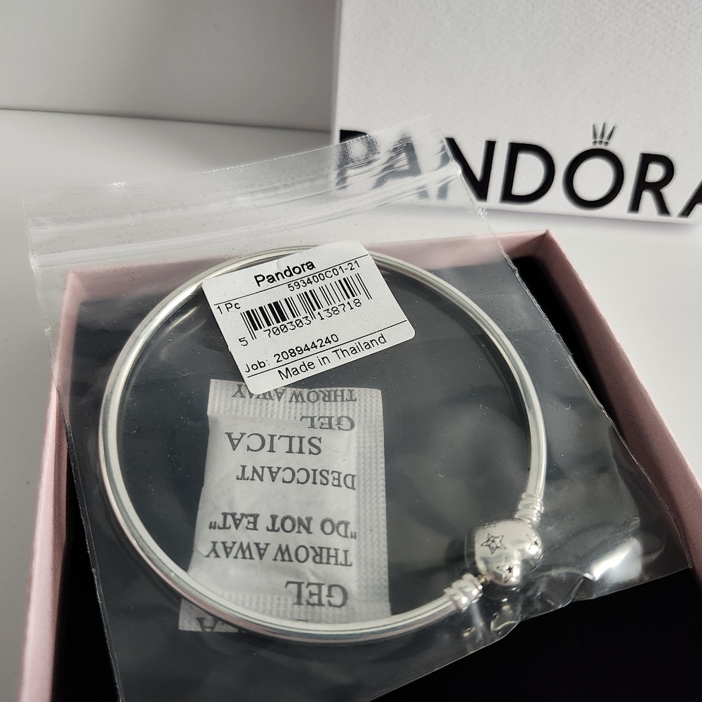 Pandora Celestial Heart Clasp Bangle Sterling silver - Picture 3 of 8